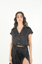 BUTTONS CROP TOP BLACK