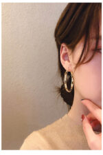 RHINESTONES HOOP EARRINGS WITH SILVER NEEDLE GOLD - Image 4