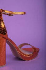 METALIC BRONZE PLATFORM SANDALS - Image 2
