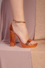 METALIC BRONZE PLATFORM SANDALS - Image 4