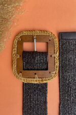SQUARE WOODEN BUCKLE STRAW BELT BLACK - Image 2