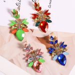 CRYSTAL STATEMENT EARRINGS RED - Image 3