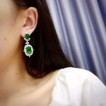 LUXURY DANGLE EARRINGS GREEN - Image 2