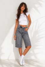 BERMUDA JEANS WITH RHINESTONES GREY